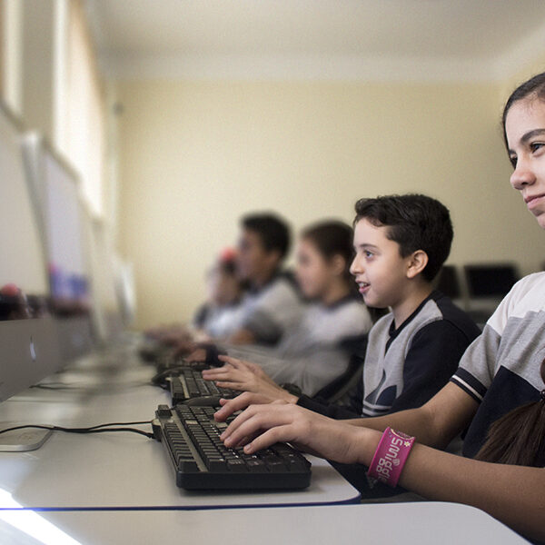 Computer internet 600x600